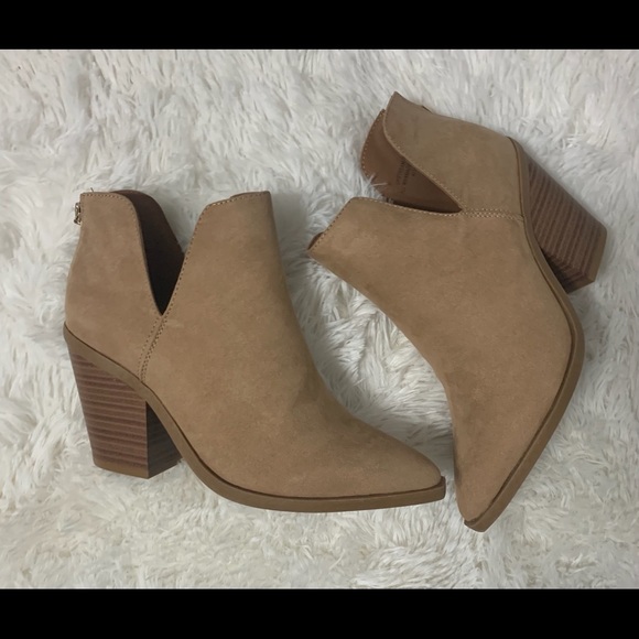 BAMBOO Shoes - Camel Slit Booties